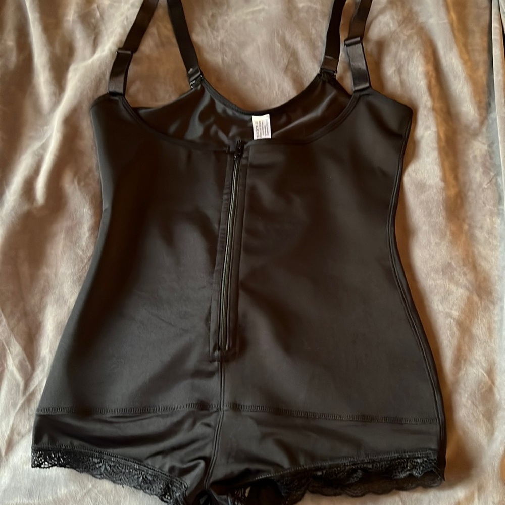 Nebility women waist train lace pant